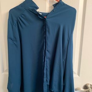 ELLE  Women’s Button Down Shirt